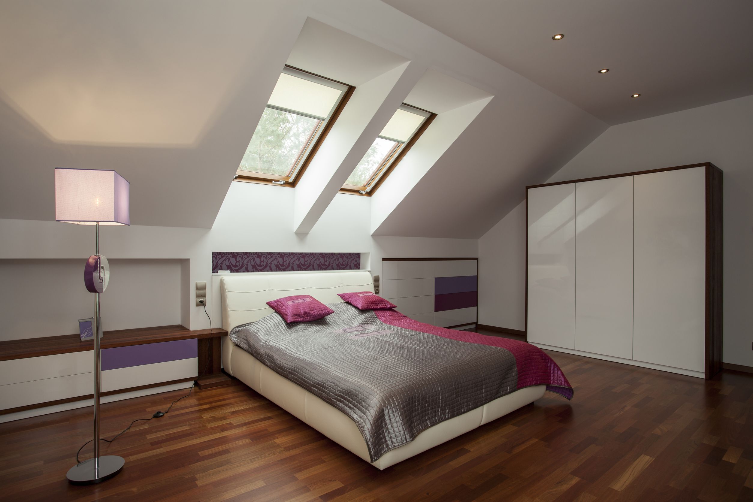Attic Bedroom Design Ideas With Wooden Flooring Ideas 4 Homes