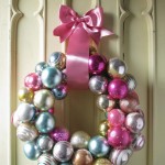 Vivacious Wreath From Globes Design with Stylish Ball Decoration in Small Shaped for Home Inspiration