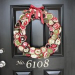 Wonderful Christmas Wreath Door Design with Small Shaped Decoration with Green and Red Color Decor for Inspiration