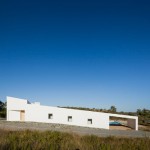 Awesome Architecture of the JM Casa Odemira with White Wall and Flat Roof near Green Lawn