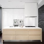 Brilliant Kitchen Design of Bayside House with Soft Brown Colored Kitchen Island which is Made from Wooden Material with White Countertop