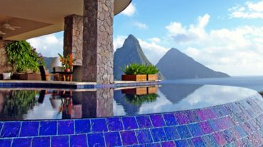 Excellent Jade Mountain Saint Lucia Residence with Cool Infinity Pool and Mountainous View Fresh Indoor Plants Stone Pillars