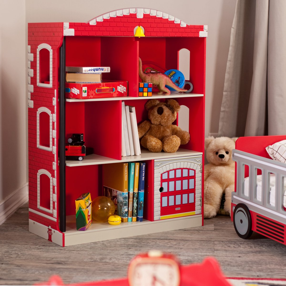 Adorable Dollhouse Bookshelves For Kids To Decorate The Room