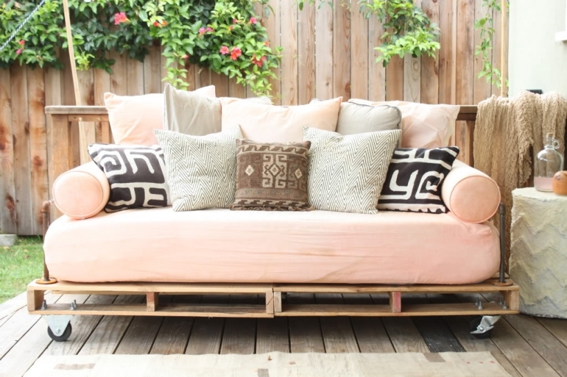 Stylish Daybed