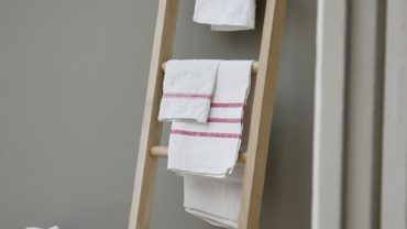 Step Ladder Towel Rack