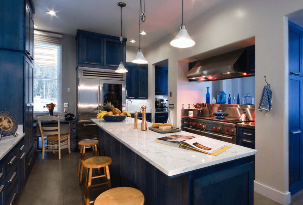 Gorgeous Navy Blue Nuance of Kitchen Decorated with Best Backsplash Ideas Enlightened by Trio Pendant Lamps