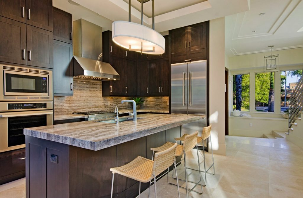 Unique Kitchen Chairs Placed under Gorgeous Pendant Lamp and Faced with Awesome Backsplash Ideas
