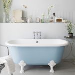 Old French Styled Bath Tub in Contemporary Bathroom with White Nuance