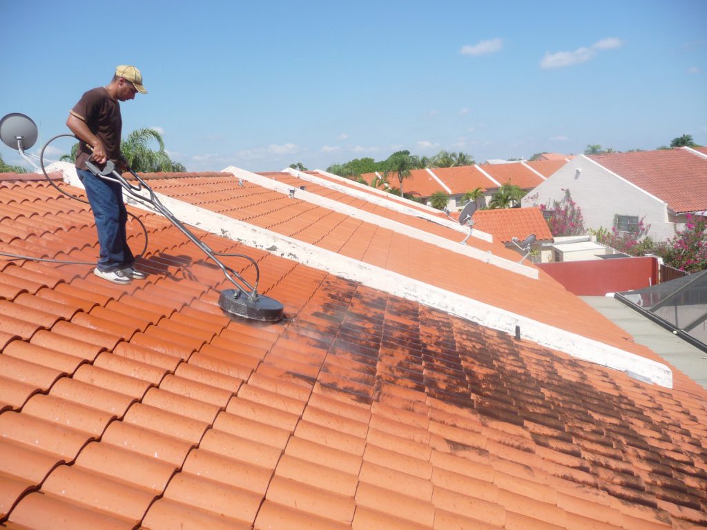 Machine Roof Cleaning